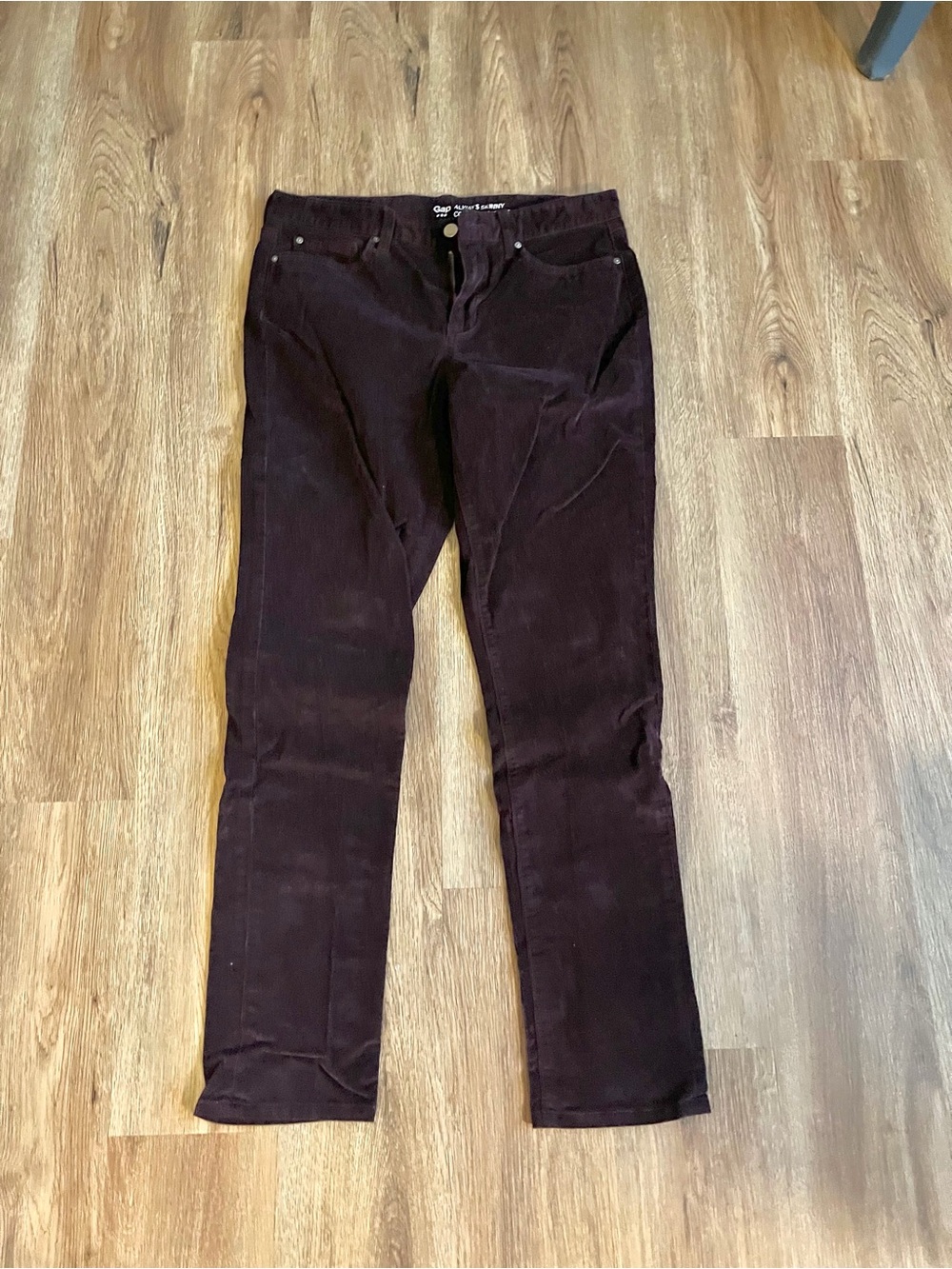 GAP Women's Corduroy Pants - wine/plum